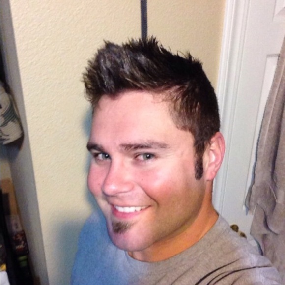 Meet your Posher, Ryan - Picture 4 of 7